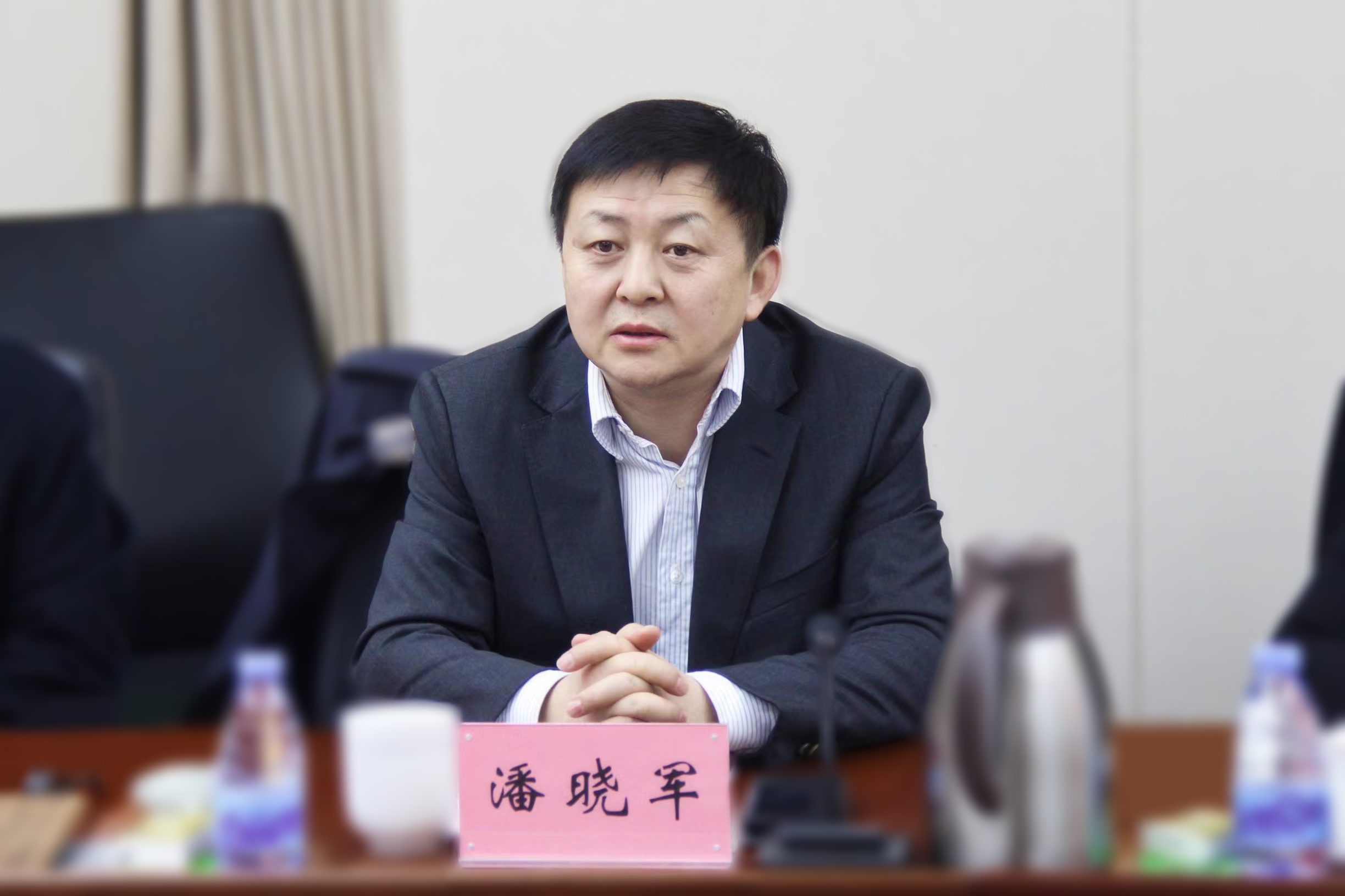 潘总修图.jpg